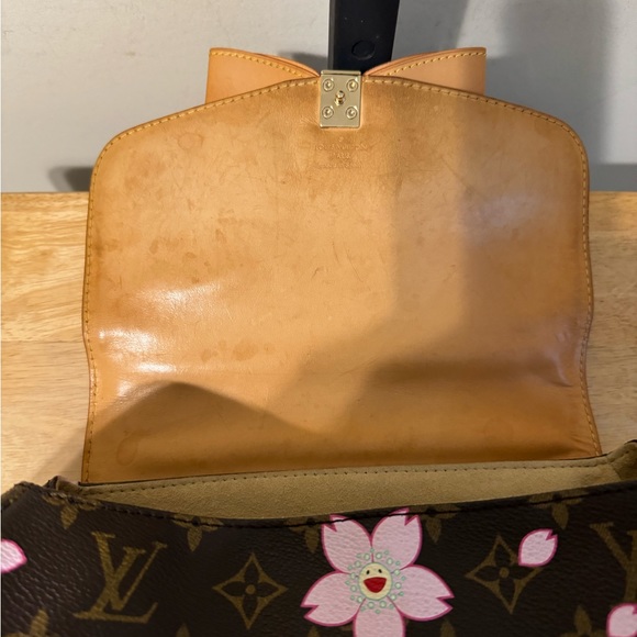 Louie Vuitton Cherry Blossom Retro - Picture 11 of 14